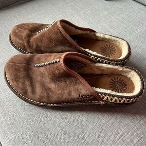 UGG Australia Kohala Clogs, Womens Size 10 Brown Slip On 5177